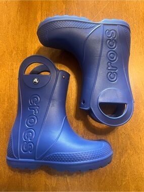 CROCS Kids' Navy Blue Pull-On Rain Boots size 2